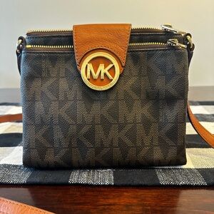 Michael Kors crossbody